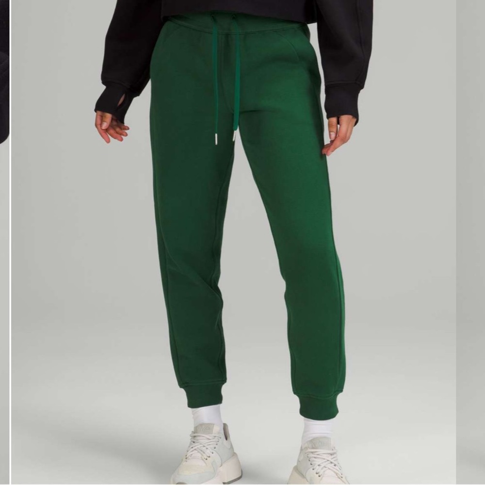LULULEMON green Scuba High-Rise Jogger